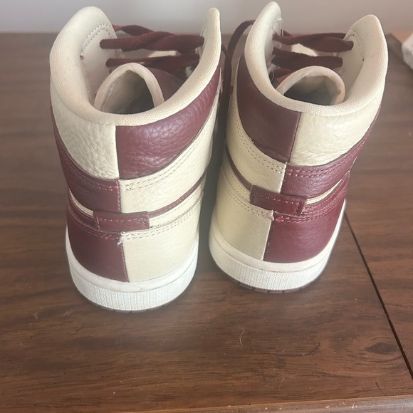 Nike Air Jordan 1 Mid SE Maroon and Cream Sneakers - Picture 4 of 4